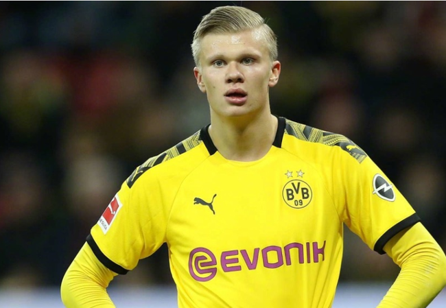 英雄联盟解说阵容调整引热议