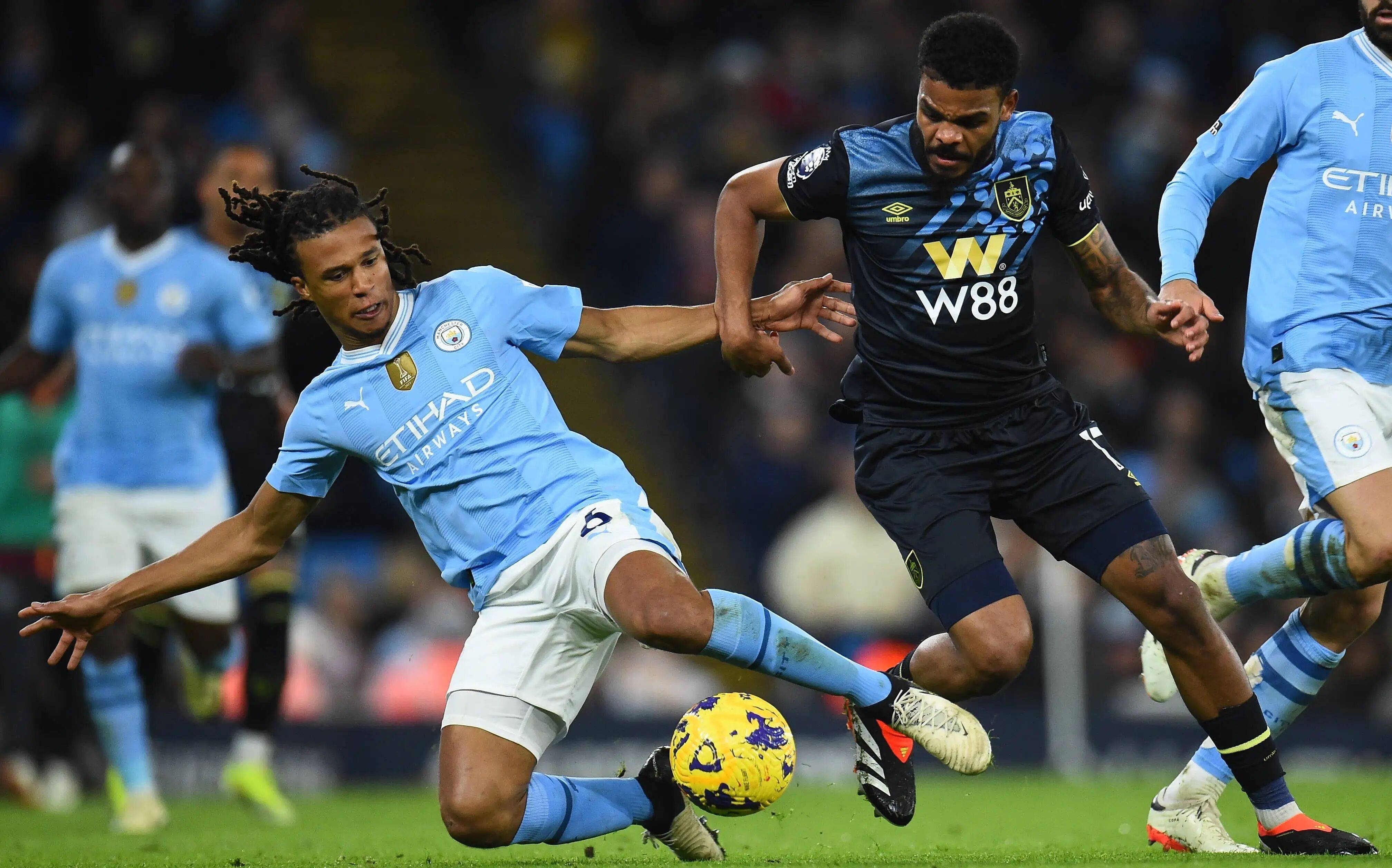 《洛奇英雄传》多项助力成长系统开启！赛博科技风时装今日上新！