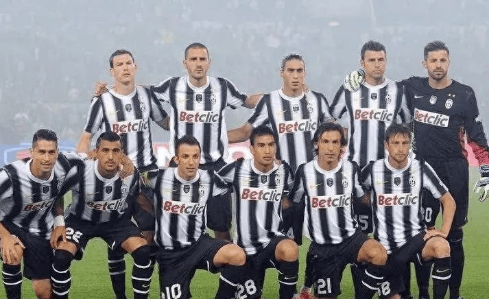 埃布埃：阿森纳会赢得英超冠军，但还有三支球队能争冠