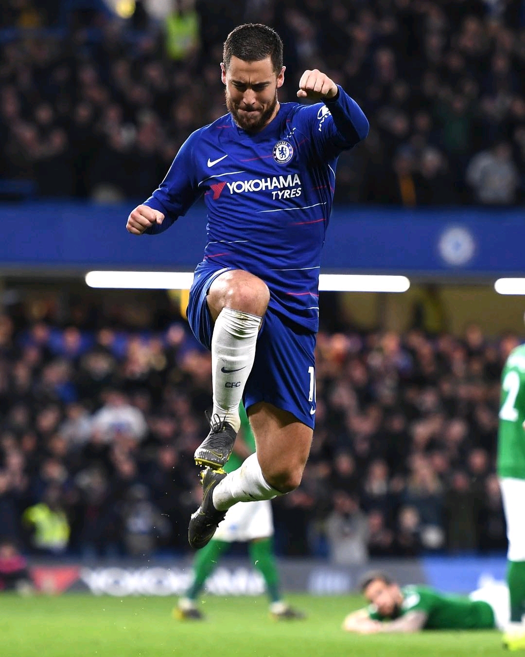 [中超]陈晋一推射破门 上海申花绝杀浙江