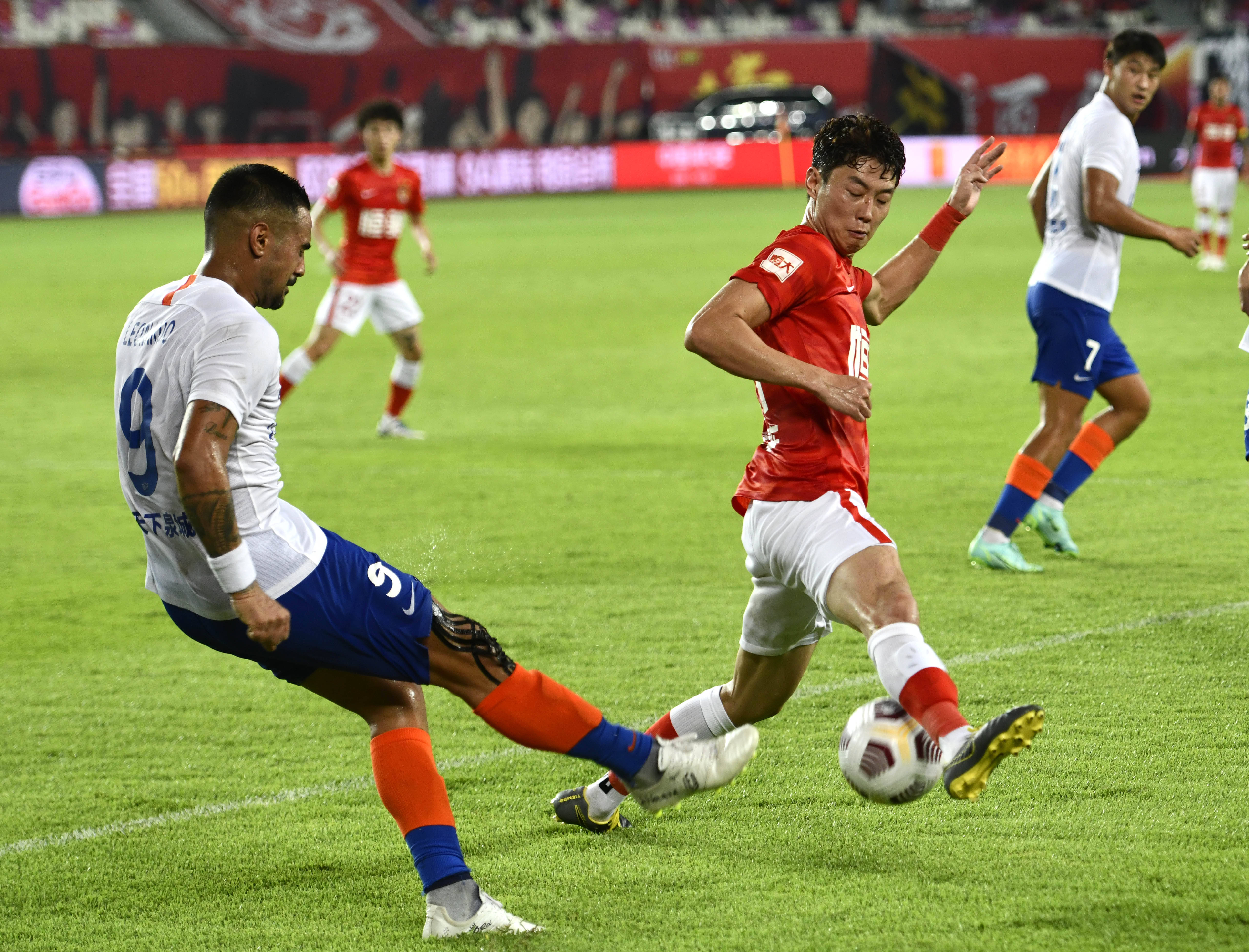 英媒：帕奎塔拒绝了切尔西、热刺和维拉，他只想回弗拉门戈