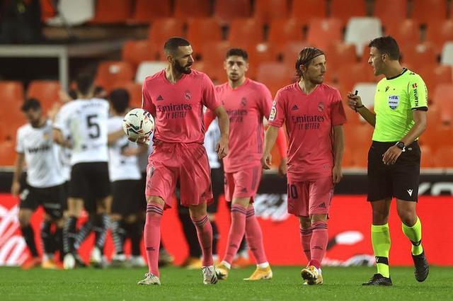 独行侠113-105力克篮网！弗拉格刷新80年NBA纪录，历史无人可及